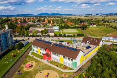Budowa pasywnego budynku przedszkola z funkcją żłobkową w Pieszycach