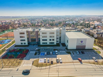 Rozbudowa budynku szkoły w Bielanach Wrocławskich