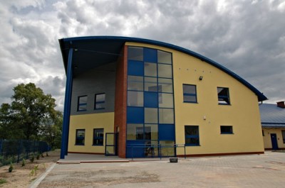 Budynek Szkoły Podstawowej w Tomisławiu