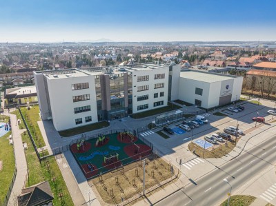 Rozbudowa budynku szkoły w Bielanach Wrocławskich