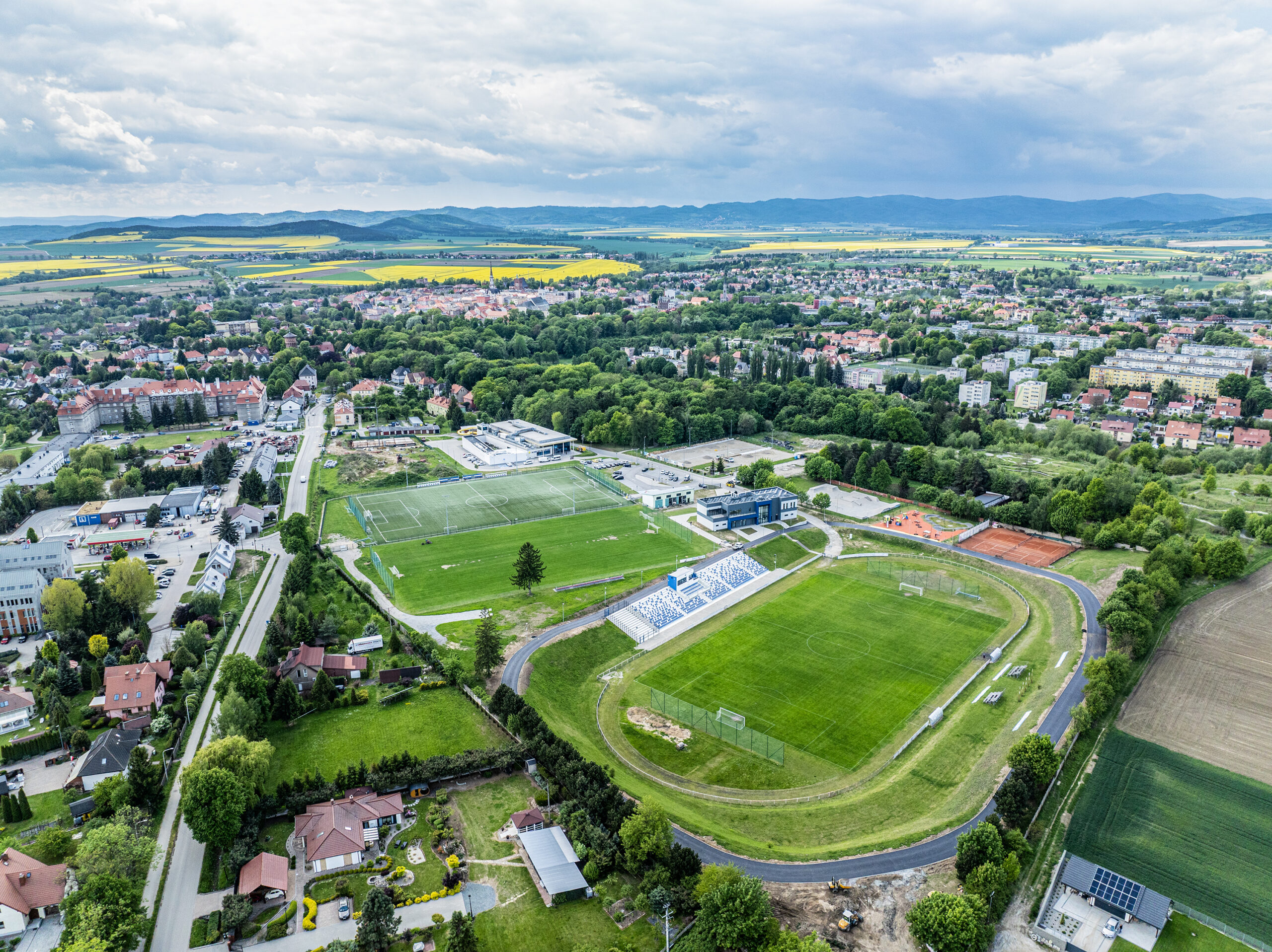 Rozbudowa stadionu miejskiego oraz zespołu saunowo-rekreacyjnego | Ząbkowice Śląskie 